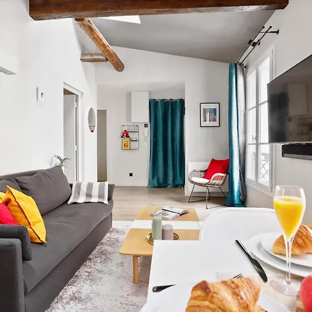 Apartment Eiffel Tower & Champ De Mars - 1br - Cityapartmentstay *