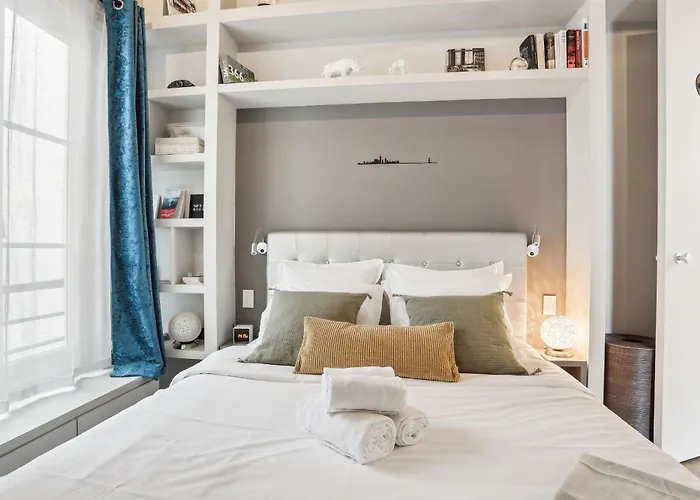 Appartement Eiffel Tower & Champ De Mars - 1br - Cityapartmentstay *