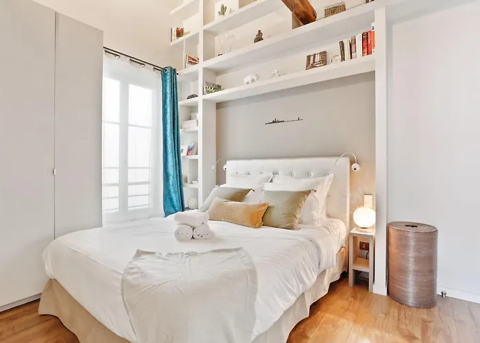 Eiffel Tower & Champ De Mars - 1br - Cityapartmentstay Appartement