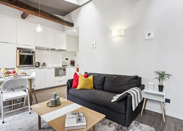 Appartement Eiffel Tower & Champ De Mars - 1br - Cityapartmentstay Parijs
